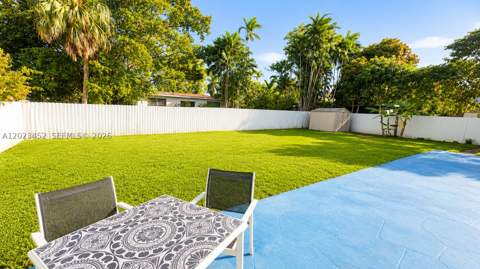 430 NE 145th St, Miami FL - photo 16 of 30