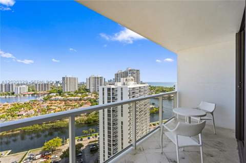 20281 E Country Club Dr 2101, Aventura FL - photo 16 of 97