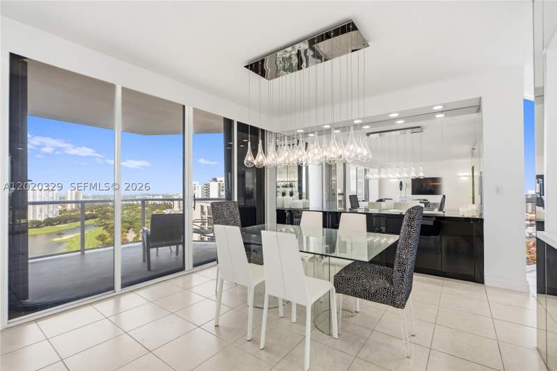 2 bedroom Condominium at 20281 E Country Club Dr 2101, Hamptons West, Aventura — photo 2