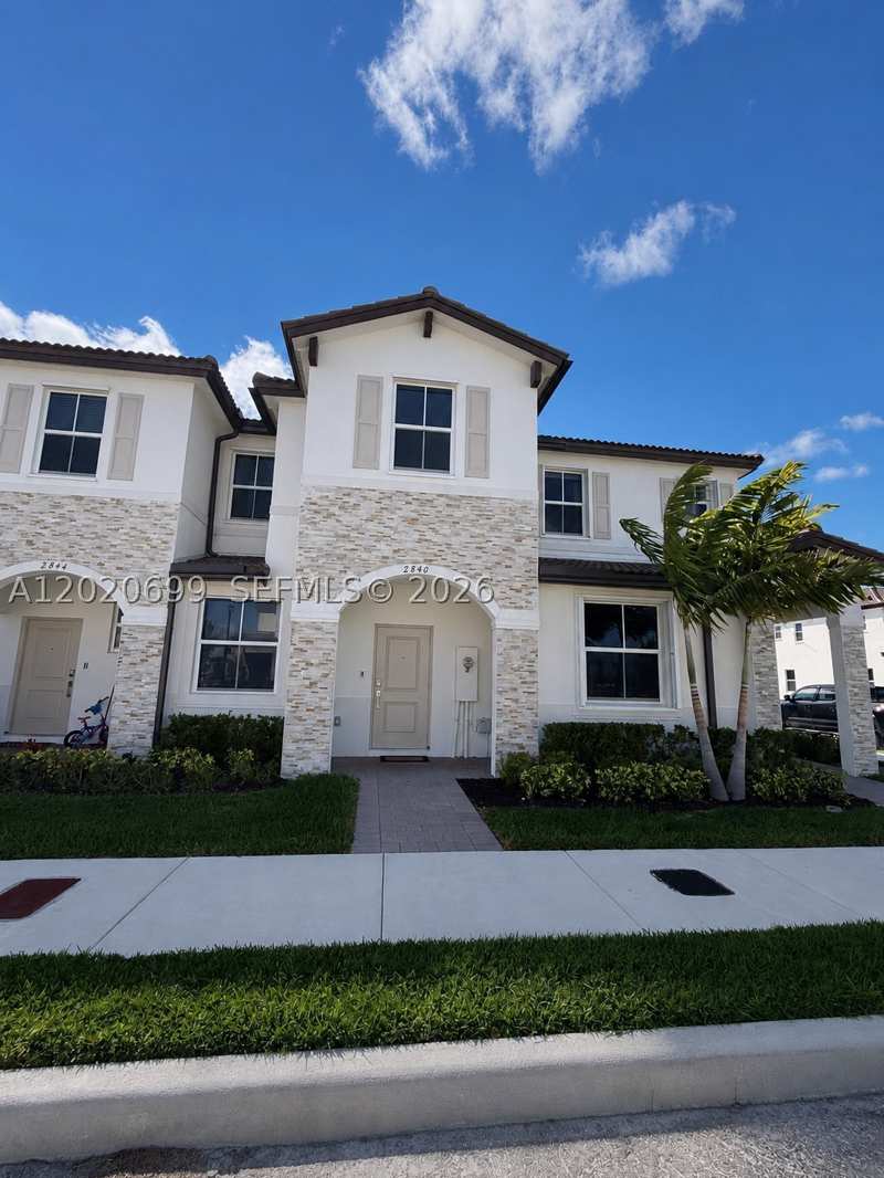 3 bedroom Townhouse at 2840 SE 26th Ter, Keys Gate, Homestead — photo 1