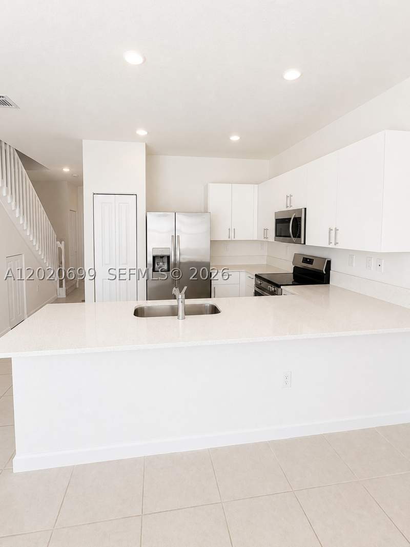 3 bedroom Townhouse at 2840 SE 26th Ter, Keys Gate, Homestead — photo 4