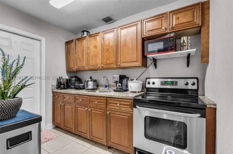 2365 NW 155th St, Miami Gardens FL - photo 9 of 31