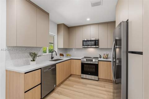 2110 SW 15th St, Miami FL - photo 11 of 38