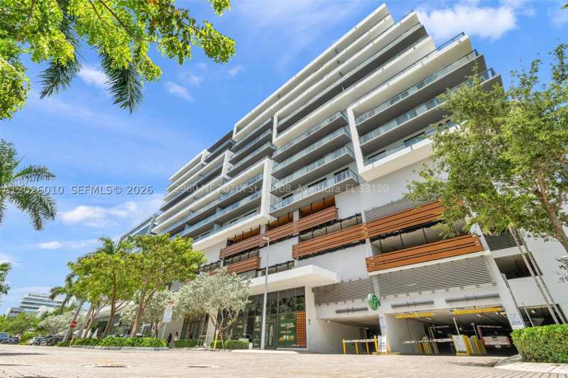 1 bedroom Condominium at 2960 NE 207th St 1108, Aventura Parksquare Resid, Aventura — photo 1
