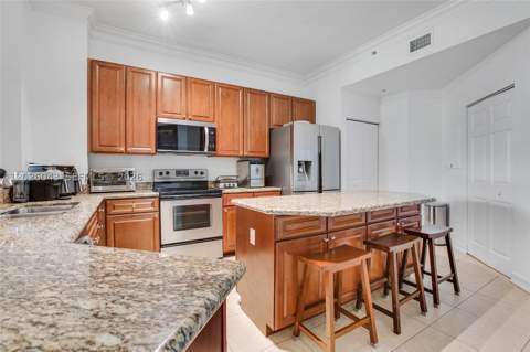 3001 NE 185th St 610, Aventura FL - photo 6 of 25