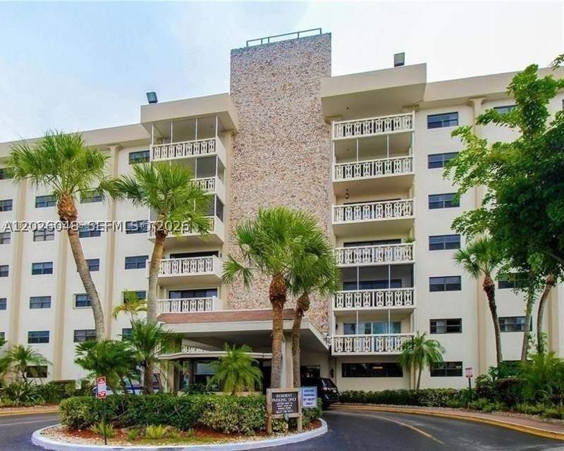 3 bedroom Condominium at 800 NE 195th St 720, Canongate Condo No One, Miami — photo 2