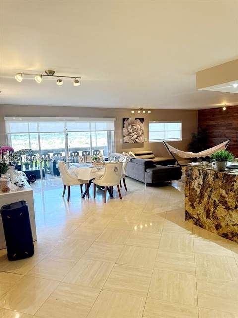 800 NE 195th St 720, Miami FL - photo 20 of 35