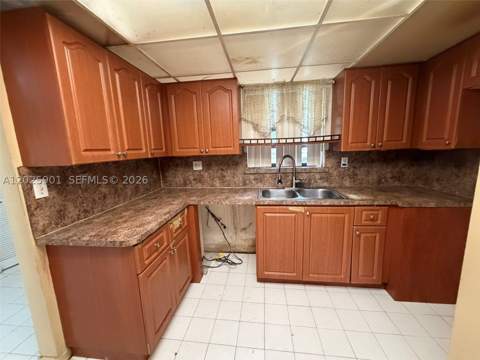20603 NW 15th Ave 8-1, Miami Gardens FL - photo 7 of 30