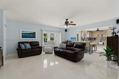 9641 SW 66th St, Miami FL - photo 15 of 57