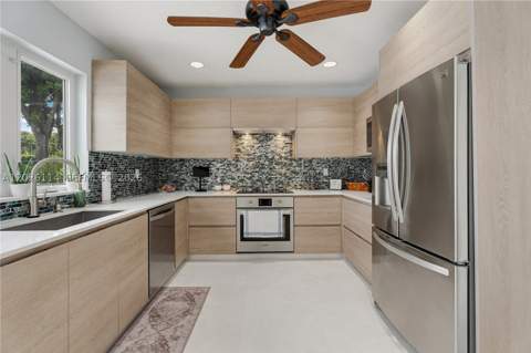 9641 SW 66th St, Miami FL - photo 22 of 57