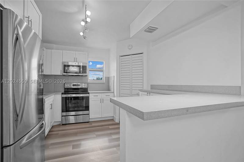 2 bedroom Condominium at 9273 Collins Ave 309, Manatee Condo, Surfside — photo 3