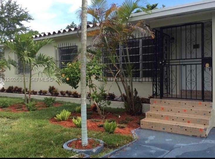 3 bedroom SingleFamilyResidence at 730 NE 139 St, Irons Manor High Pines Ad, North Miami — photo 2