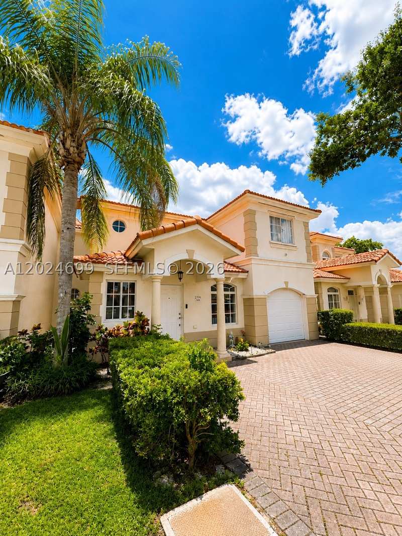 3 bedroom Townhouse at 7305 NW 173rd Dr 102, Bella Colina Condo, Hialeah — photo 1