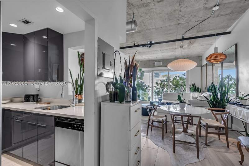 1 bedroom Condominium at 1000 West Ave Ph23, Mirador 1000 Condo, Miami Beach — photo 3