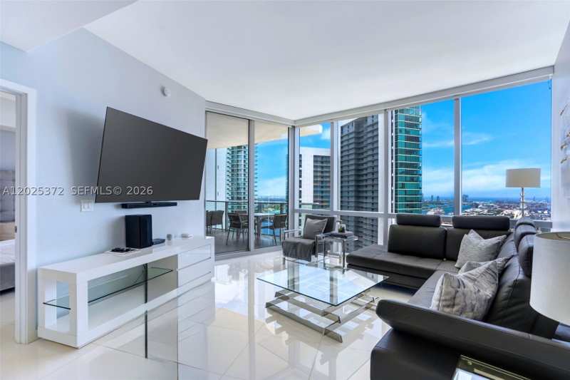 2 bedroom Condominium at 851 NE 1st Ave 3909, Paramount Miami Worldcent, Miami — photo 1