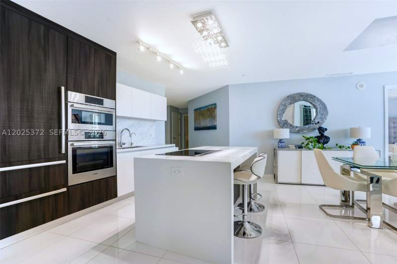 2 bedroom Condominium at 851 NE 1st Ave 3909, Paramount Miami Worldcent, Miami — photo 5