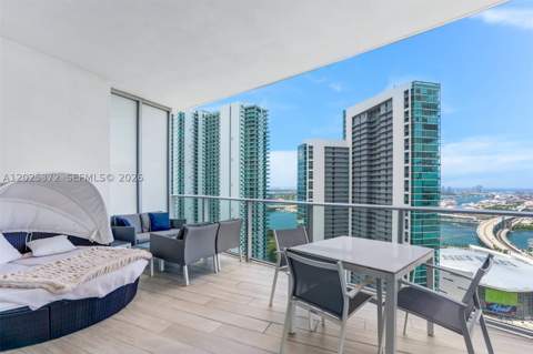 851 NE 1st Ave 3909, Miami FL - photo 8 of 64