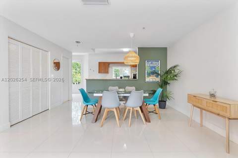 2704 NE 184th Ter, Aventura FL - photo 9 of 57