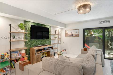 3214 W Trade Ave Iii-5, Miami FL - photo 8 of 28