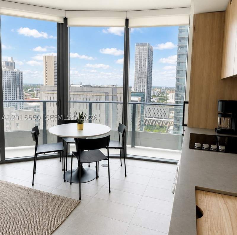 1 bedroom Condominium at 121 NE 5th St 2705, 501 First Residences, Miami — photo 2