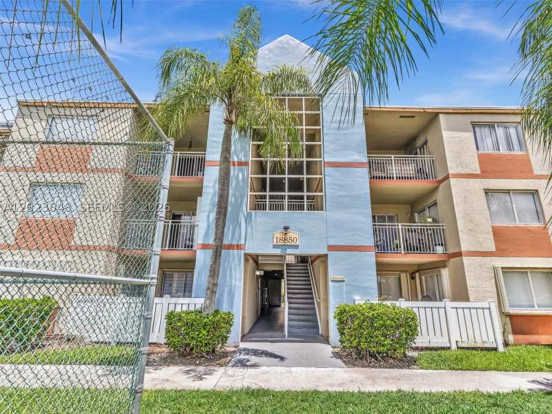 2 bedroom Condominium at 18850 NW 57th Ave 208, Villa Rustica I Condo, Hialeah — photo 1