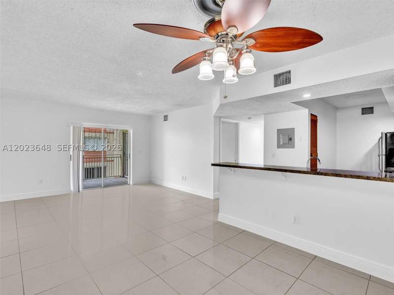 2 bedroom Condominium at 18850 NW 57th Ave 208, Villa Rustica I Condo, Hialeah — photo 2