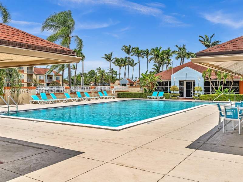 2 bedroom Condominium at 18850 NW 57th Ave 208, Villa Rustica I Condo, Hialeah — photo 5
