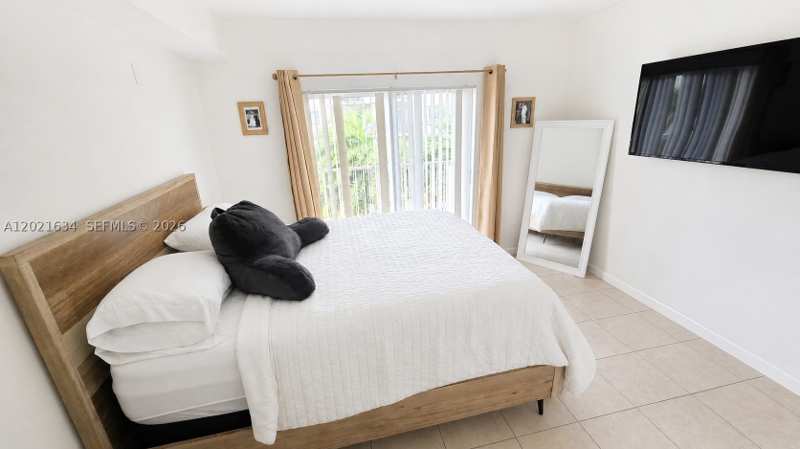 1 bedroom Condominium at 11060 SW 196th St 301, Paradise Pointe Condo, Cutler Bay — photo 1