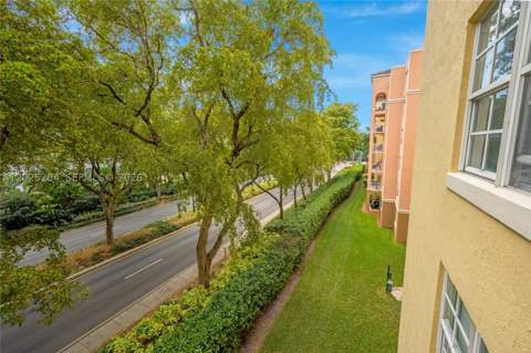 19555 E Country Club Dr 8408, Aventura FL - photo 11 of 28