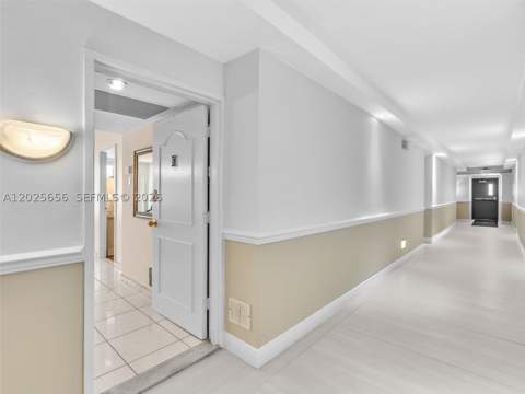 5401 Collins Ave 107, Miami Beach FL - photo 24 of 44