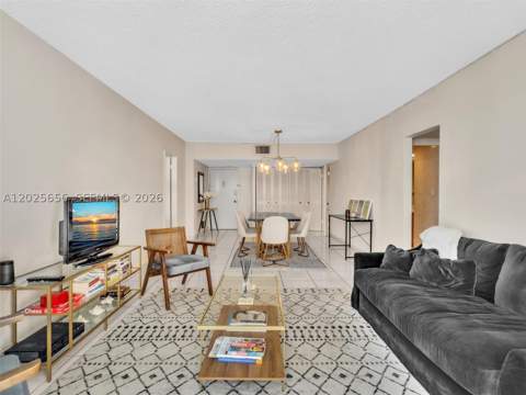 5401 Collins Ave 107, Miami Beach FL - photo 6 of 44