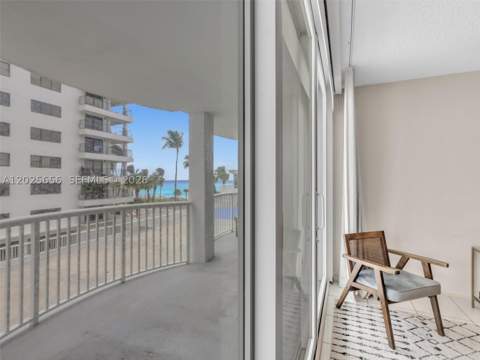 5401 Collins Ave 107, Miami Beach FL - photo 9 of 44