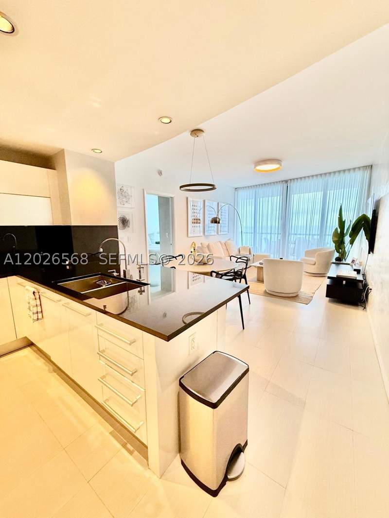 1 bedroom Condominium at 17121 Collins Ave 1207, Jade Ocean Condo, Sunny Isles Beach — photo 2