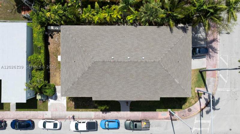 2 bedroom SingleFamilyResidence at 1460 West Ave, Alton Beach Bay Front Re-, Miami Beach — photo 2