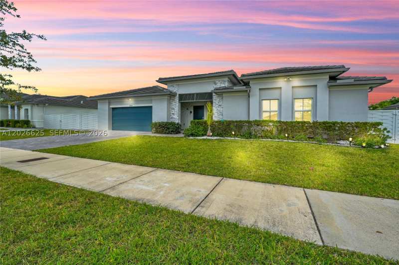 3 bedroom SingleFamilyResidence at 21460 SW 127th Pl, Siena North, Miami — photo 1