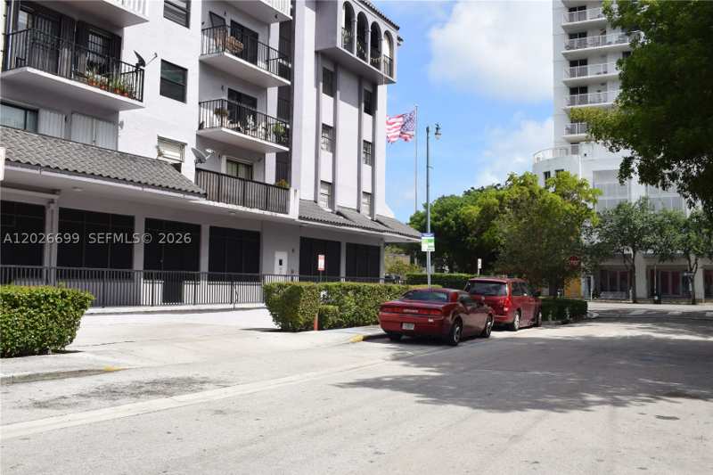 1 bedroom Condominium at 777 SW 9th Ave 420, El Bosque At Little Havan, Miami — photo 1