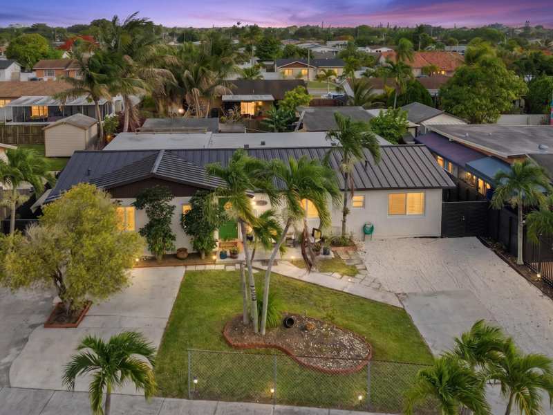 5 bedroom SingleFamilyResidence at 12322 SW 186th Street, Eureka Manor Sec 1, Miami — photo 1
