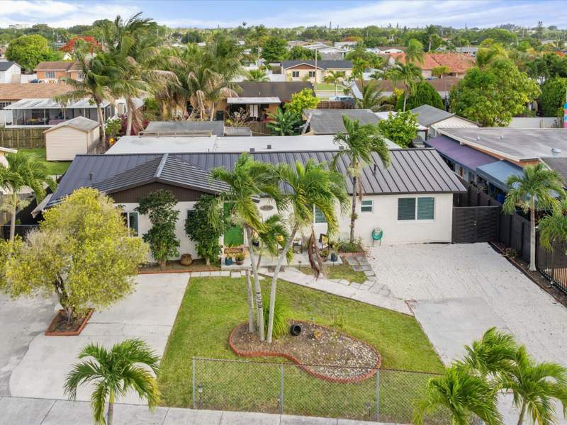 5 bedroom SingleFamilyResidence at 12322 SW 186th Street, Eureka Manor Sec 1, Miami — photo 3