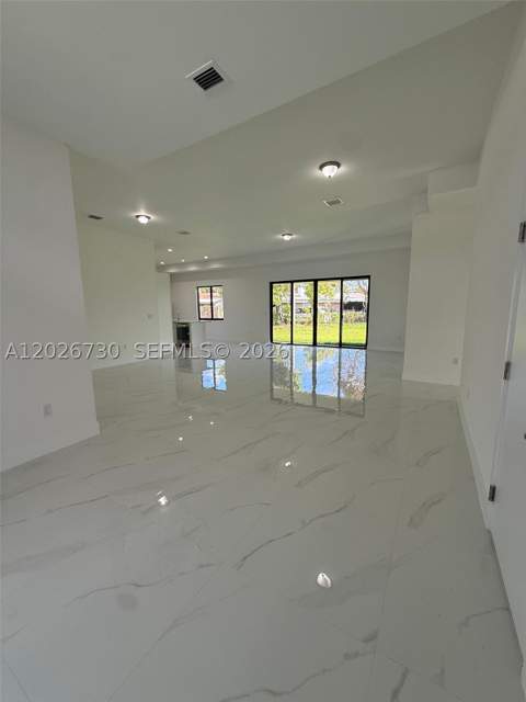 9630 SW 208th Ter, Cutler Bay FL - photo 14 of 26