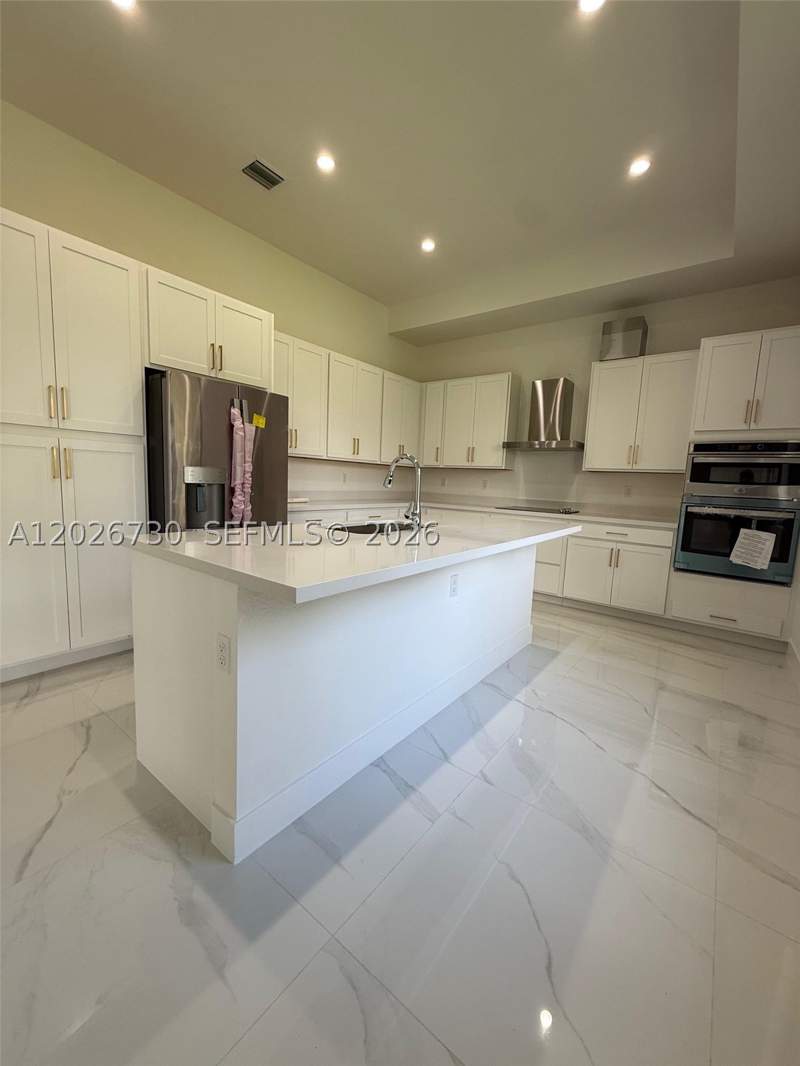 4 bedroom SingleFamilyResidence at 9630 SW 208th Ter, Century at Cutler Bay, Cutler Bay — photo 5