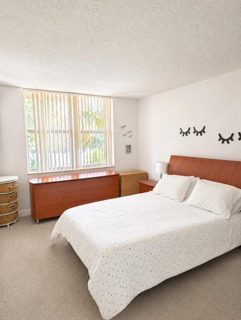 1800 Sans Souci Boulevard 424, North Miami FL - photo 7 of 14