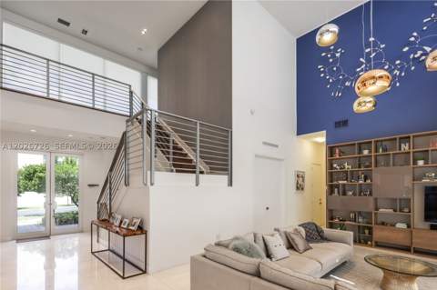 7441 NW 102nd Ct, Doral FL - photo 11 of 76