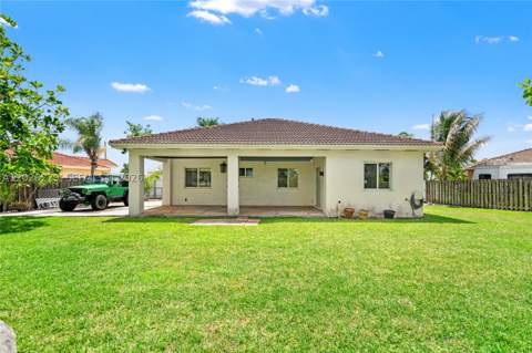 716 SE 12th Ter, Homestead FL - photo 10 of 27