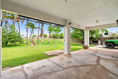 716 SE 12th Ter, Homestead FL - photo 12 of 27