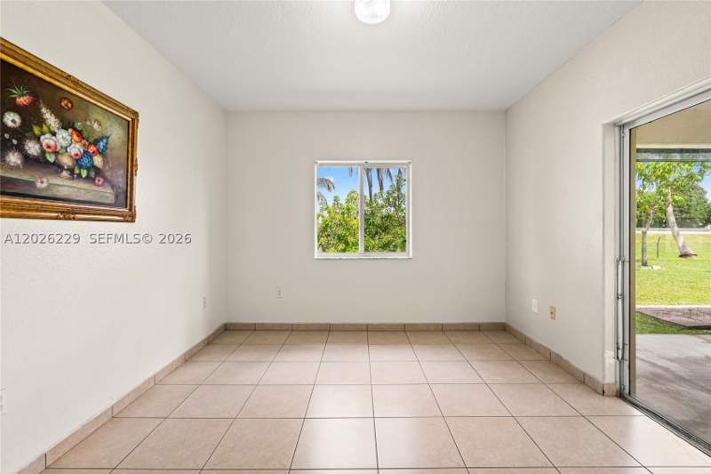 3 bedroom SingleFamilyResidence at 716 SE 12th Ter, Tennessee Estates, Homestead — photo 3