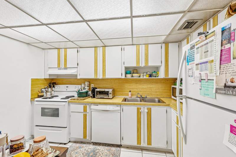 2 bedroom Condominium at 6941 Carlyle Avenue 2e, Indian Creek Tower Condo, Miami Beach — photo 4