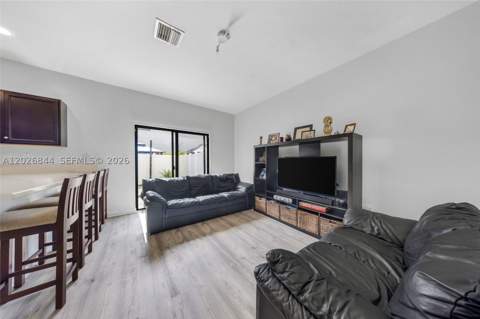 9381 W 33rd Ln, Hialeah FL - photo 8 of 35