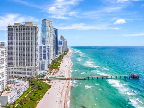 16699 Collins Avenue 3407, Sunny Isles Beach FL - photo 19 of 23