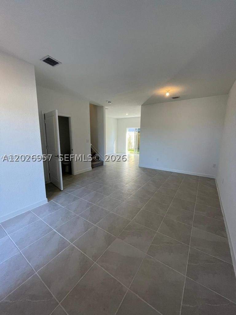 3 bedroom Townhouse at 2634 SE 11th Ct 2634, Keys Gate Residential, Homestead — photo 4