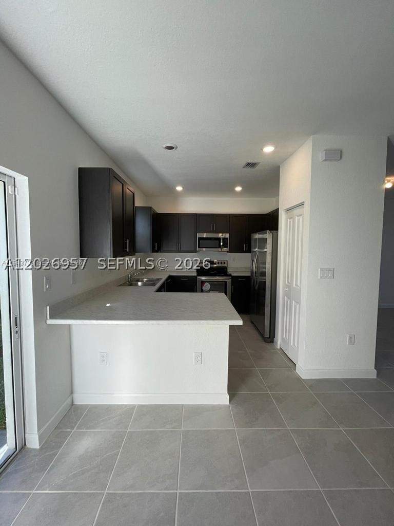3 bedroom Townhouse at 2634 SE 11th Ct 2634, Keys Gate Residential, Homestead — photo 5